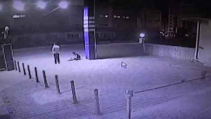 İki grup arasındaki silahlı kavga kamerada