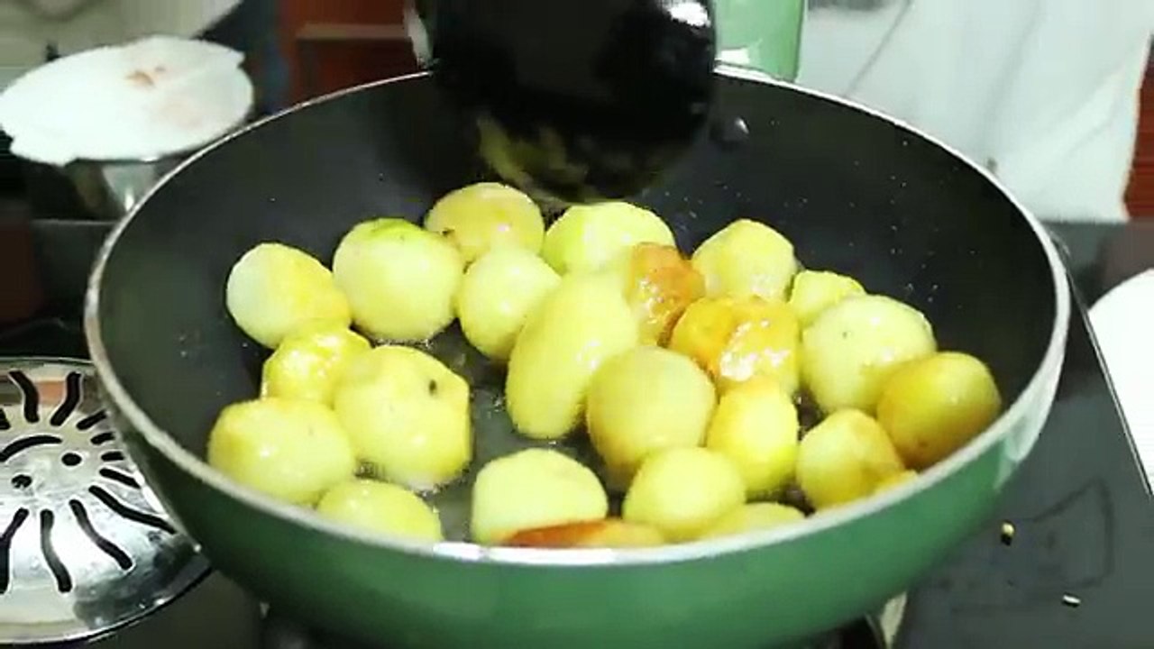 #Lahori #Dum Aloo Recipe  Easy Cook with Food Junction