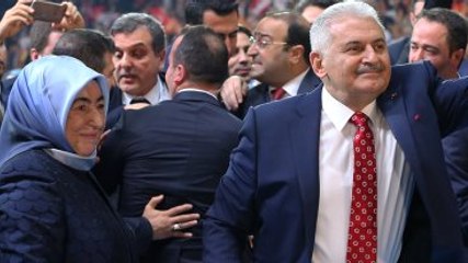 Semiha Yıldırım'a Yapılan Çirkin Saldırılara Kadınlardan Tepki