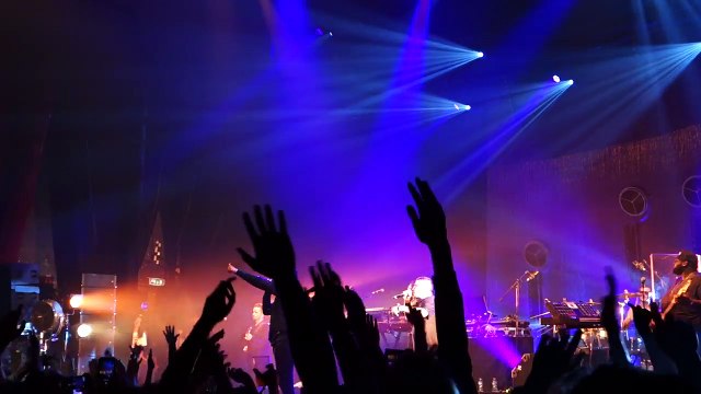 Doc Gyneco - Dans Ma Rue (Live @ L Olympia)