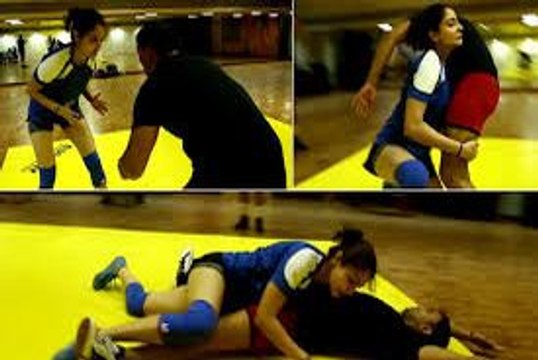 SULTAN - Anushka Sharma Wrestling Training