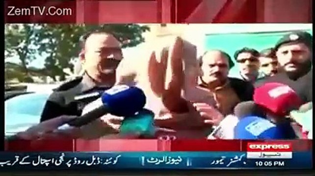 ایک ماں اپنی دھرتی ماں میں اتنی بے بس۔۔۔۔۔؟؟ اللہ اکبر ۔۔۔۔۔۔ ہم کس سے فریاد کریں۔۔۔۔۔ کس سے انصاف کی بھیک مانگیں۔۔