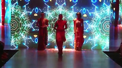 Zarine Khan Ramp Walks For Sanjukta Dutta At India Beach Fashion