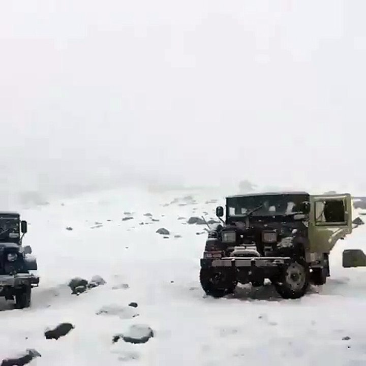 Naaran Kaghaan snow at its peak