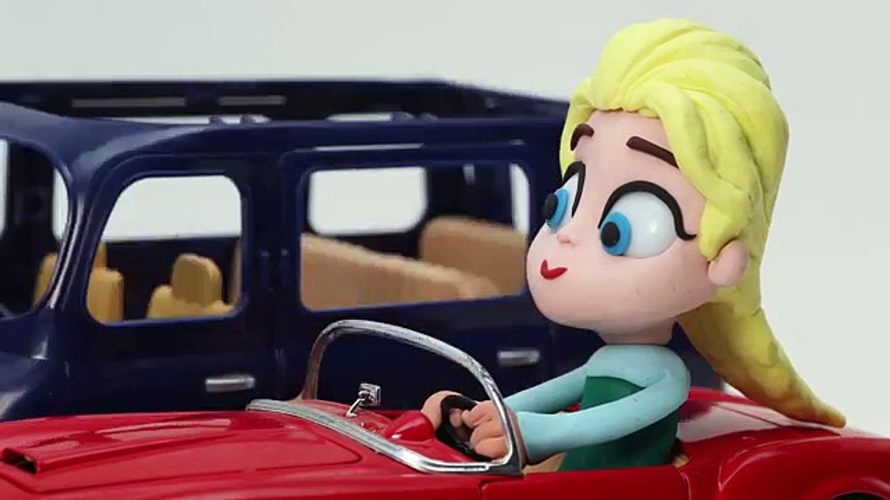 Disney Frozen DON'T DRIVE AND TEXT Play doh Stop Motion Toy Cars Animation