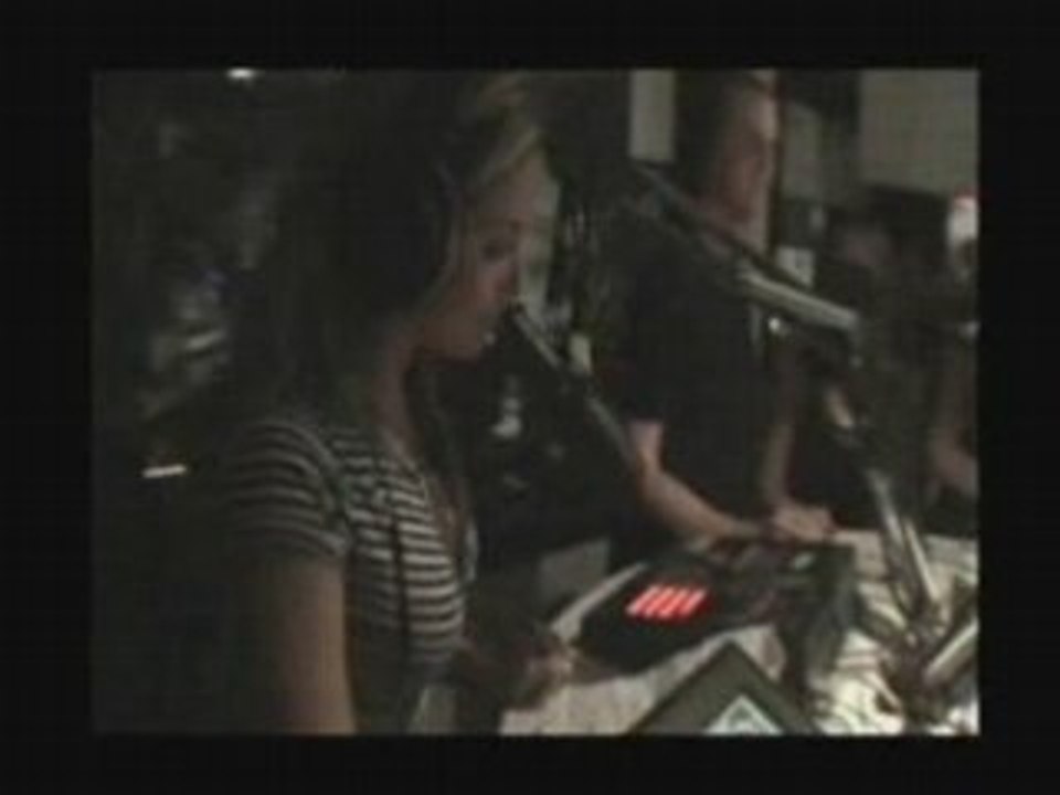 Clara Morgane chez MikL