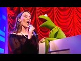 Kylie Minogue & Kermitt (Muppet) - Especially For You (LIVE)