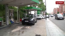 Pénurie d'essence : petite reprise dans cette station-service du 15e arrondissement de Paris.