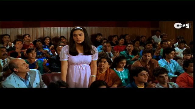 Preity Zinta's Reason For Not Aborting Child _ Kya Kehna Scene