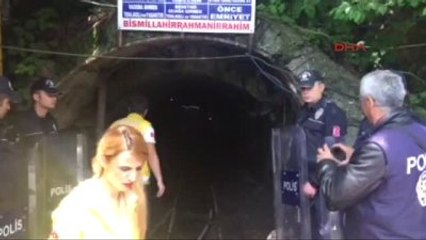 Zonguldak Grevdeki Madencileri Ziyaret Etmek İsteyen CHP Heyetine Polis Engeli Ek