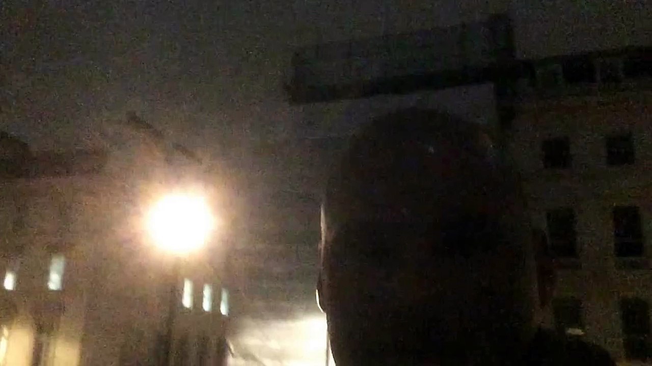 The moment the police realised we were on Buckingham palace. 29/11/15 new fathers 4  justice.