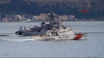 Çanakkale Rus Askeri Gemisi Çanakkale Boğazı'ndan Geçti