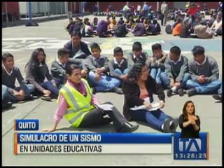 Download Video: Se realizó simulacro de un sismo en unidades educativas