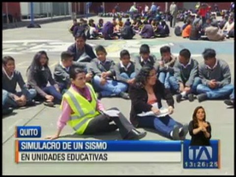 Se realizó simulacro de un sismo en unidades educativas