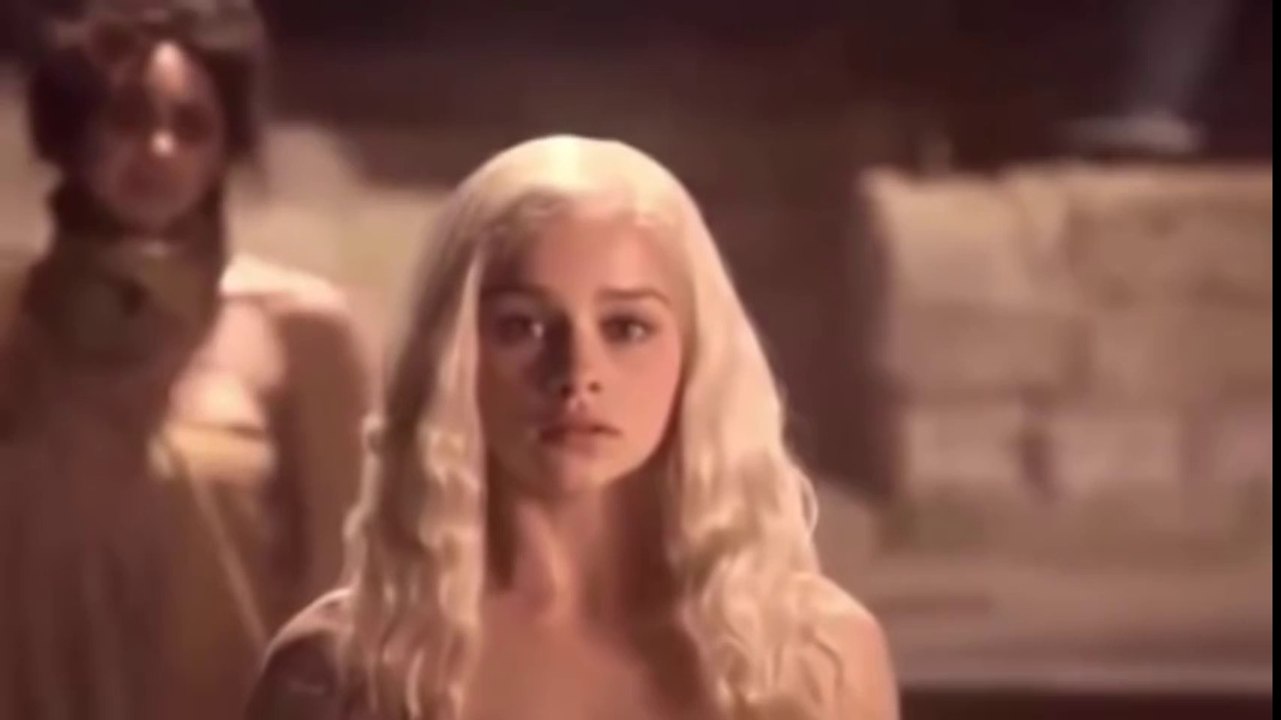 EMİLİA CLARKE  BEST SCENE  GAME OF THRONES SEASON 1-2-4