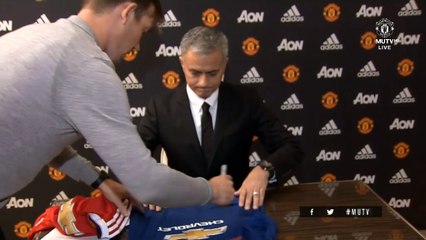 Man Utd - Mourinho : "Les supporters me connaissent"