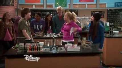 Best Friends Whenever - S 1 E 5 - A Time to Rob and Slam