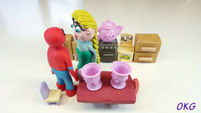 Bananas Painting Minions! PlAy DOh Stop Motion Animation For Kids