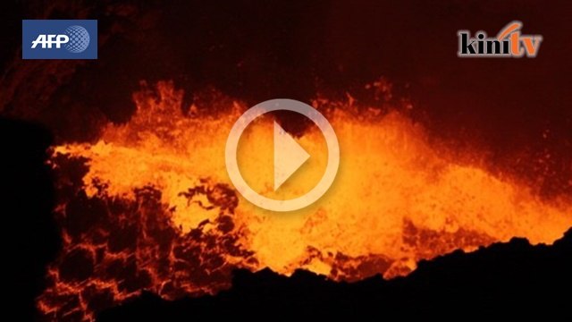 Gunung berapi 'korbankan anak' gamit pelancong