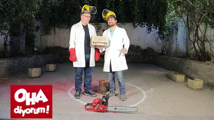 Elektrikli Testere ile Radyo Kestik! - İçinde Ne Var?