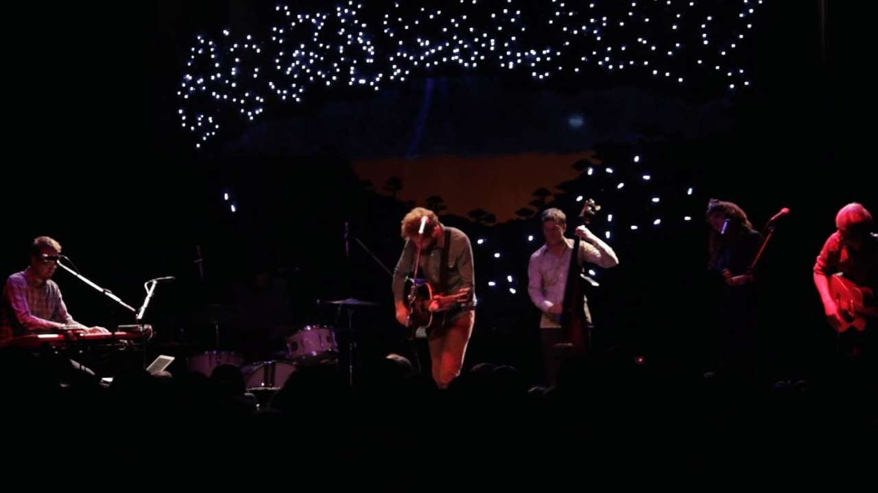 Passenger - Let Her Go [Official Video]
