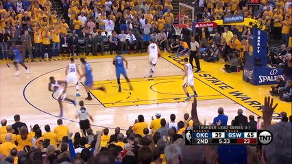 Stephen Curry traverse toute la défense du Thunder