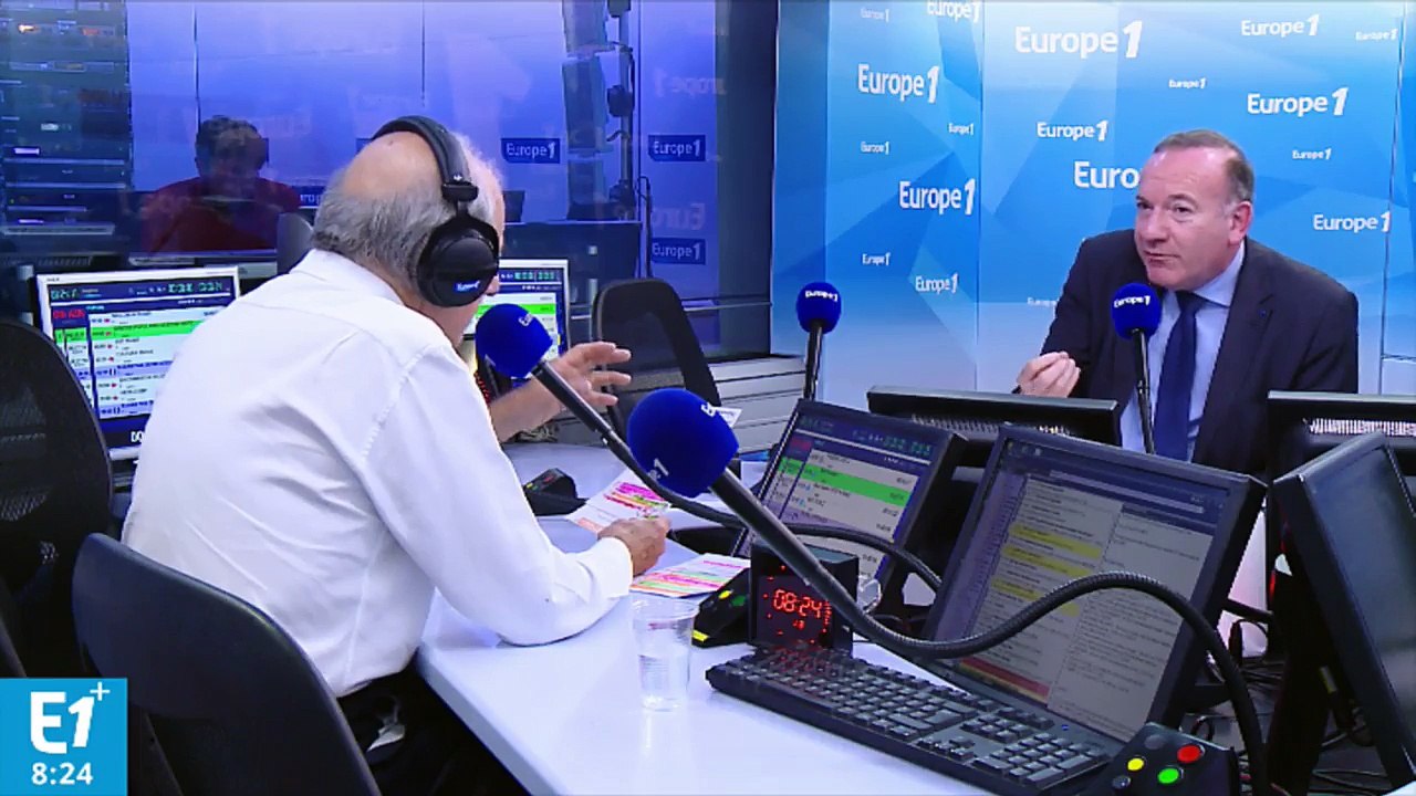 Blocages par la CGT : Pierre Gattaz dénonce des "méthodes de voyoux"