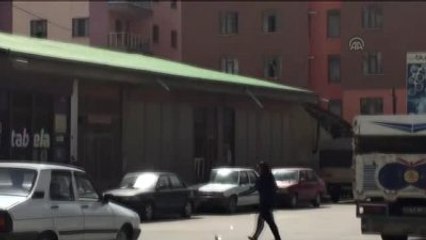 Hayvansever Öğretmen Hasta Köpeğe Sahip Çıktı