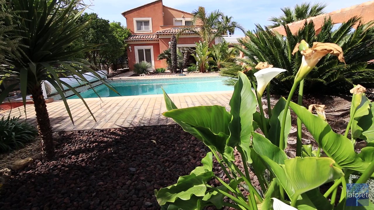 Grande maison avec piscine, 1ha de terrain, Hyères