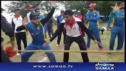 Pak crickers vs Pak Army in Tug Of War‬
