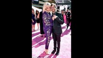 Kesha appeared on stage for the first time since court battle with Dr.Luke at Billboard Music Awards