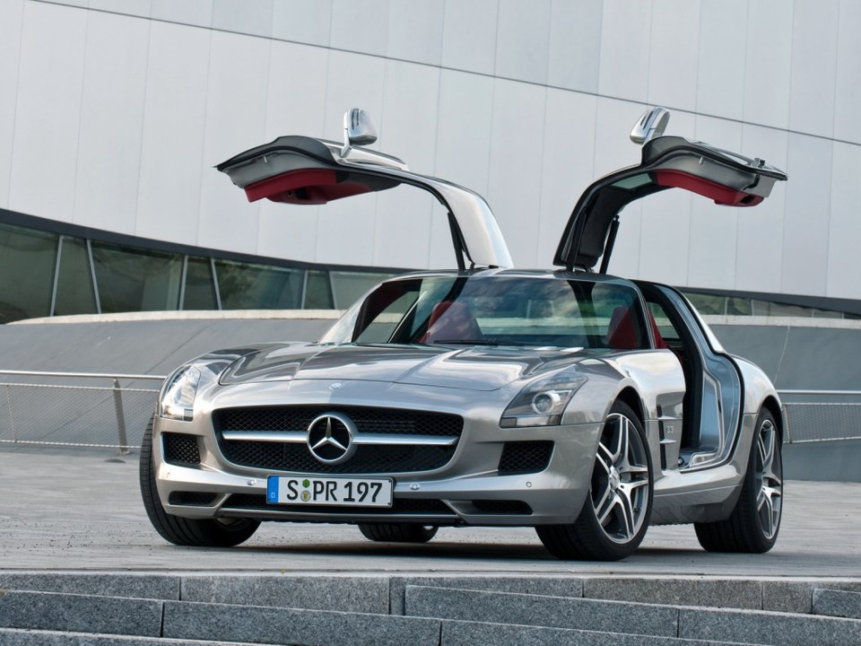Mercedes Benz SLS AMG Documentary NEW HD