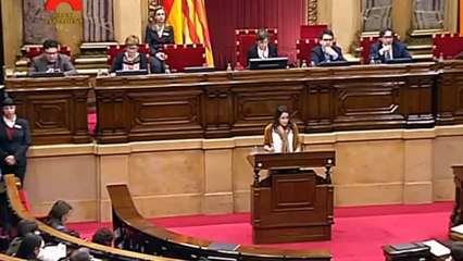 Inés Arrimadas le deja las cosas claras a Puigdemont en el Parlament