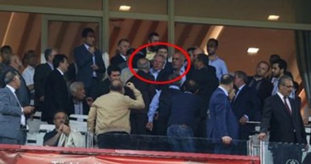 Aziz Yıldırım ile Tartışan Savcı Mustafa Şeran Galatasaray Taraftarı Çıktı