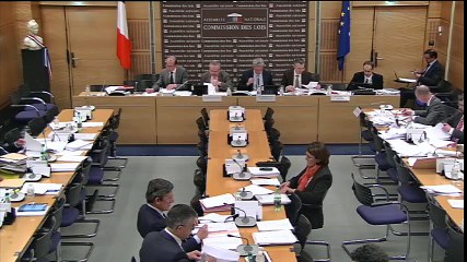 Encadrement lobbies Com Lois 25 mai