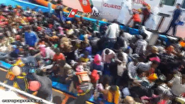 462 personas rescatadas tras un naufragio