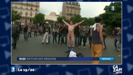 "Nu debout" : un manifestant se déshabille devant les CRS !