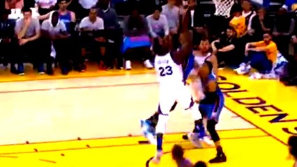 Draymond Green met un taquet à Andre Roberson