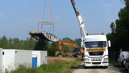 Manicamp : le pont du Débarquement enlevé, mais conservé
