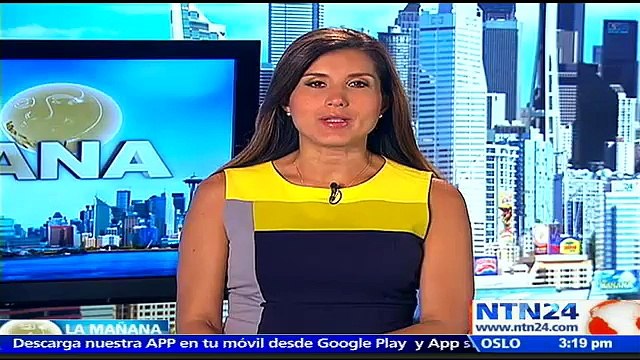 Padres de 43 normalistas de Ayotzinapa protestan en diferentes embajadas de Ciudad de México