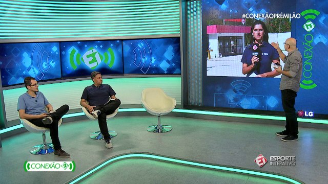 Diretoria do Flamengo recebe torcedores organizados no Ninho do Urubu