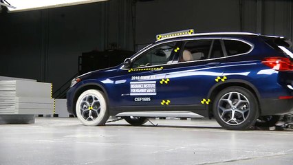 2016 BMW X1 moderate overlap IIHS crash test