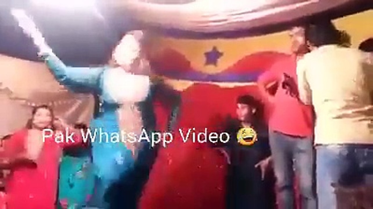 Dancer Fell Off from the Stage