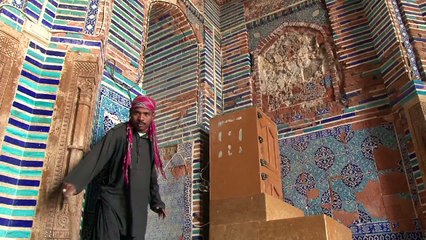 مسجد مغولي مميز في باكستان يتداعى ببطء بسبب الاهمال المزمن