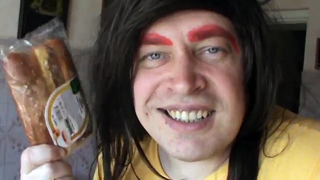 Красные брови — Вкусная булочка — видео прикол пародия на актёра