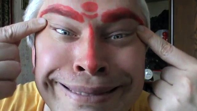 Красные брови — Я похож на китайца — видео прикол пародия на актёра