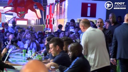 Equipe de France : l'incroyable bain de foule des Bleus à Vincennes