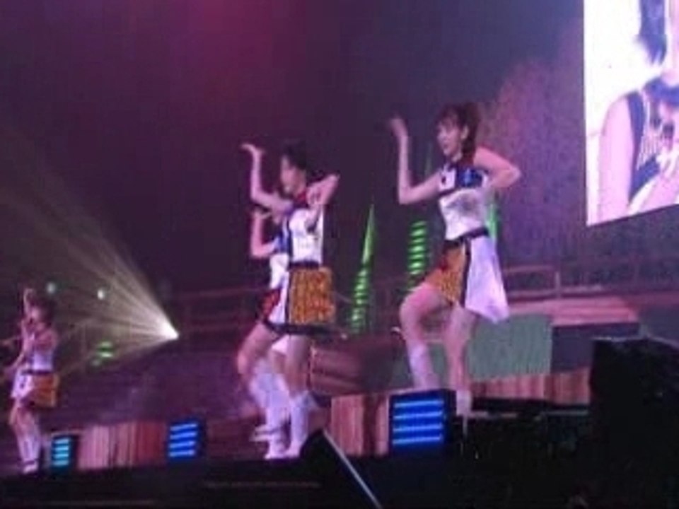 Berryz Koubou-Sakura wa Raku sa