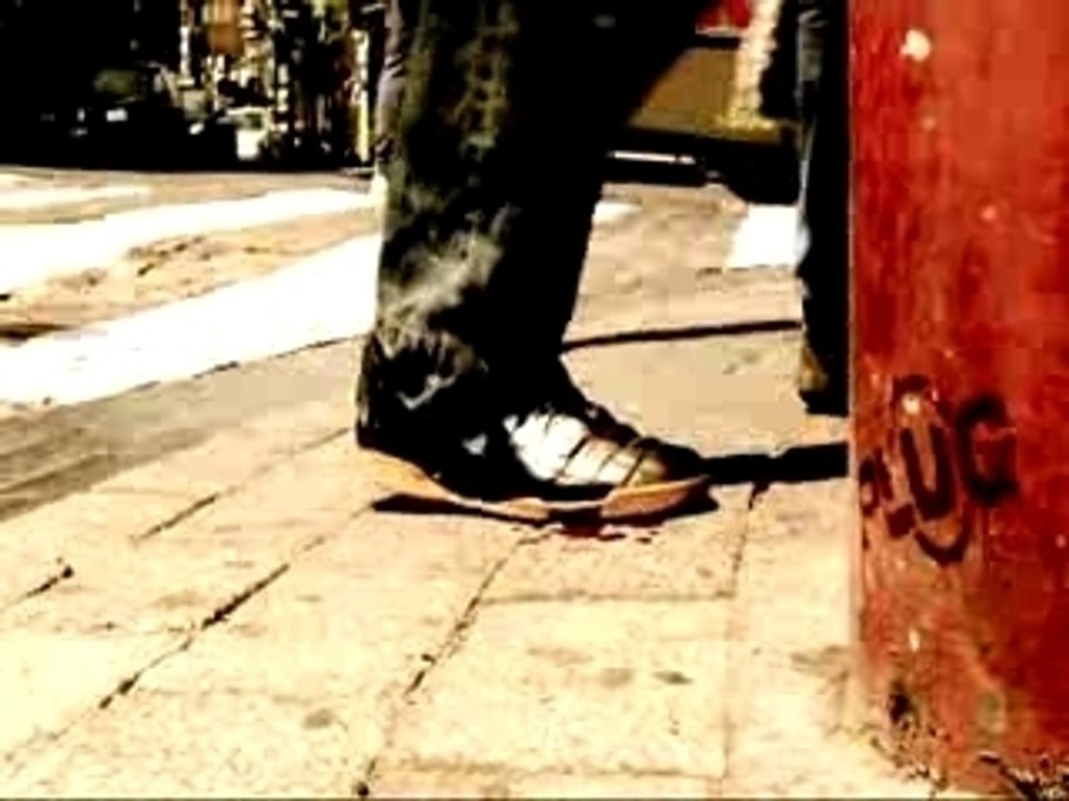 JINGLE RASTA PLUG TV 1