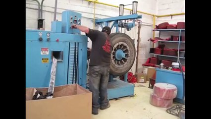 Kaplama lastiğin nasıl yapıldığını bilmeyen varmı ?